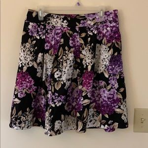 White House Black Market Floral Pleated Skirt